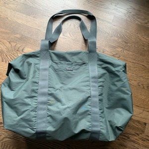 Baggallini Soft Pack Bag